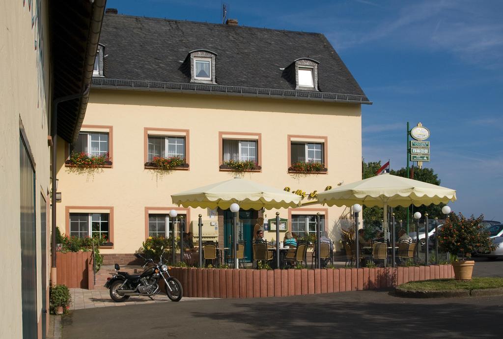 Gasthaus-Pension Islekhohe Gansen Krautscheid エクステリア 写真